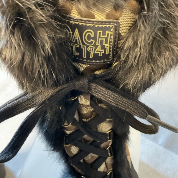 Coach Signature Jennie Winter Boots- Size 7.5 - Picture 13 of 16